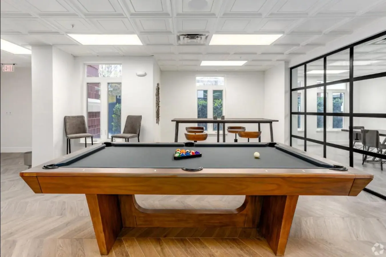 Cozy City Charm - Spacious, Parking, Balcony, Gym Charlotte Apartmán